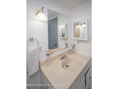 Lake Community Chalet--Pride of ownership throughout. This - photo 18