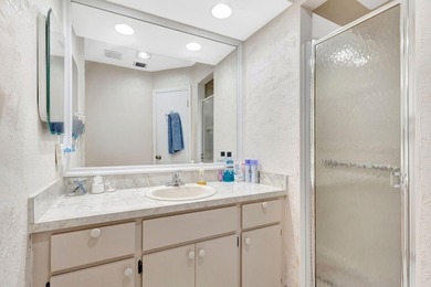 Charming 2-bedroom, 2-bathroom home located in a well-maintained - photo 20