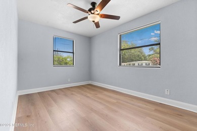 Beautifully renovated 3-bedroom, 2-bath ranch-style home - photo 22