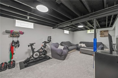 Welcome home to this beautifully maintained 4 bedroom, 2 full - photo 24