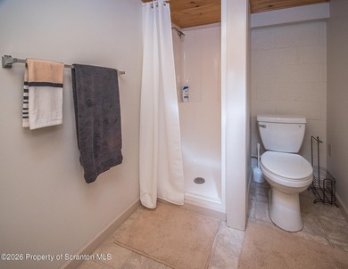 Lake Community Chalet--Pride of ownership throughout. This - photo 37