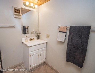 Lake Community Chalet--Pride of ownership throughout. This - photo 38