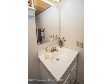 Lake Community Chalet--Pride of ownership throughout. This - photo 39