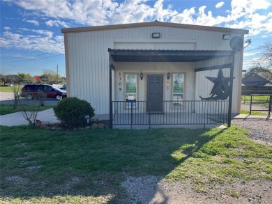 TURNKEY COMMERCIAL PROPERTY EARLY TX LOCATED ON HWY 377 &amp; 67