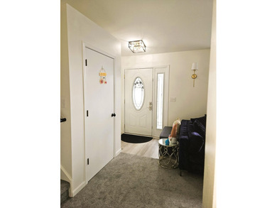 Welcome to this beautifully updated quad-level home that - photo 6