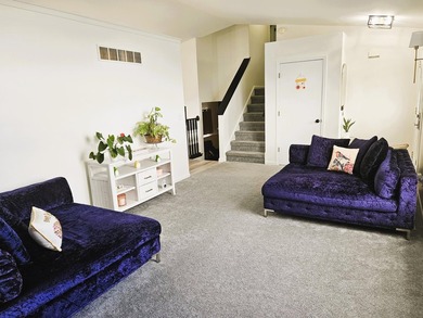 Welcome to this beautifully updated quad-level home that - photo 10