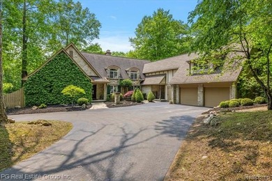 (private lake, pond, creek) Home For Sale in Oxford Michigan