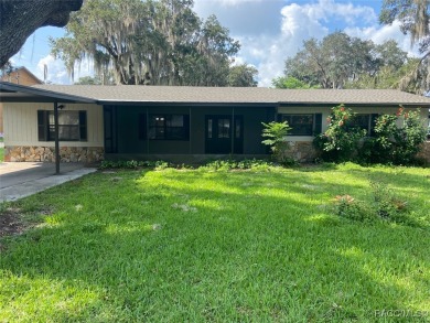 Lake Spivey Home Sale Pending in Inverness Florida