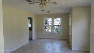 Single family home on a nice corner lot, no flood, with two - photo 12