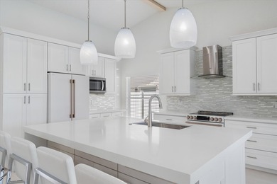 Stunning updated spacious 4 bed/2 bath pool home in gated - photo 12
