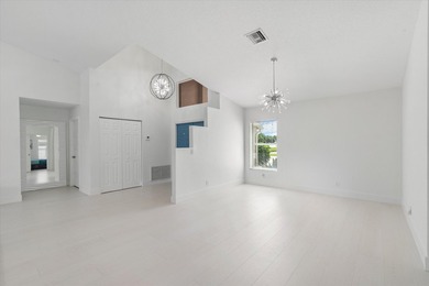 Stunning updated spacious 4 bed/2 bath pool home in gated - photo 16