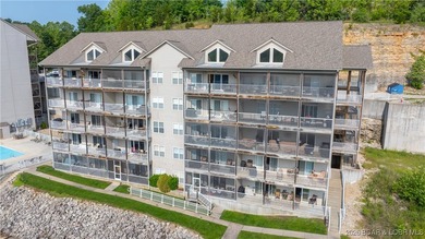 This is the total package! This beautiful 2-bedroom, 2-bath - photo 27