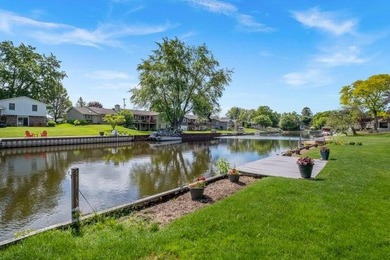 Experience refined waterfront living in this beautiful 4-bedroom - photo 8