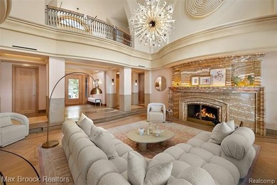 A once-in-a-lifetime opportunity to own a spectacular lakefront - photo 3