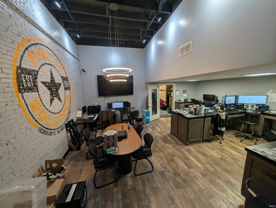 INVESTMENT!! Mixed use building with existing tenants and income