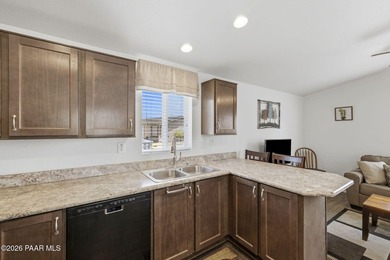 AFFORDABLE HOME BUILT IN 2018. FULLY FURNISHED, MOVE-IN READY & - photo 11