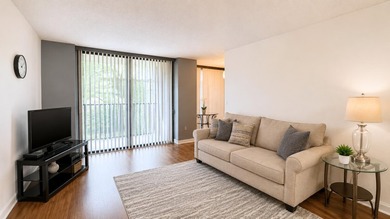 Spacious 1BR/1.5BA Lakefront Condo - All Ages Welcome! Features - photo 7