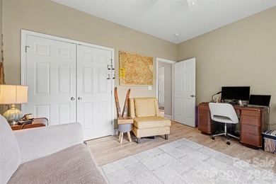 Gorgeous home in the beautiful gated community of Sunset Pointe - photo 20