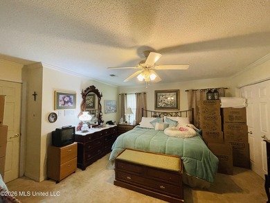 Great brick home located in the Edgewater Estates Subdivision - photo 14