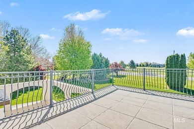 Golf Course Living- Entertainer's paradise that can easily - photo 29