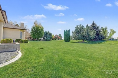 Golf Course Living- Entertainer's paradise that can easily - photo 33