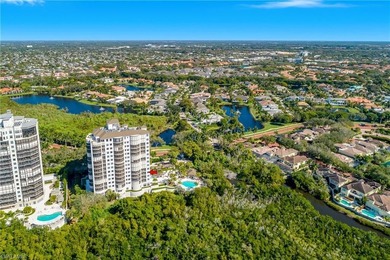 Exquisitely updated and move-in-ready, this 3 bedroom 3 bath end - photo 40