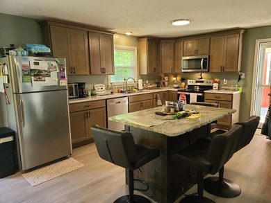 REALLY NICE HOME FIRST TIME ON THE MARKET - Remodeled throughout - photo 6