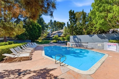 NEWLY REFRESHED END-UNIT IN LOMITA PINES | LIGHT, BRIGHT & - photo 9