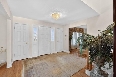 Custom built 5-bedroom Center Hall Colonial in one of East - photo 7