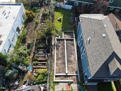This is a build-ready lot, already zoned for a duplex, with - photo 2