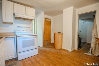 Welcome to 54 Agnes Street, a rare North End cul-de-sac - photo 12
