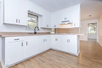 Enjoy waterfront living on the bayou in Gautier, conveniently - photo 19