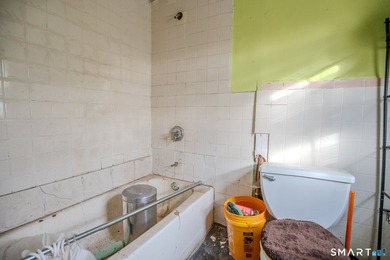 Welcome to 54 Agnes Street, a rare North End cul-de-sac - photo 25