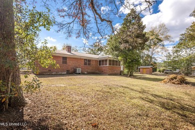 Enjoy waterfront living on the bayou in Gautier, conveniently - photo 26