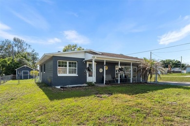 Lake Minneola Home For Sale in Minneola Florida