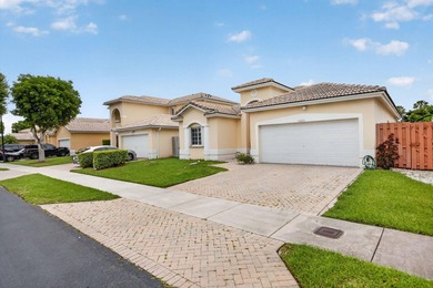 Welcome to one of the most sought after communities of San Jose - photo 3