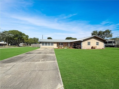 Discover this beautifully updated 4-bedroom, 2-bath home - photo 46
