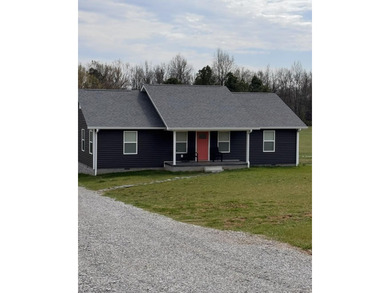 Dale Hollow Lake Home For Sale in Byrdstown Tennessee