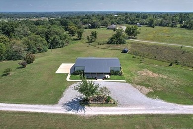 (private lake, pond, creek) Home For Sale in Coweta Oklahoma