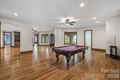 Where luxury meets the water's edge! This exquisite waterfront - photo 16