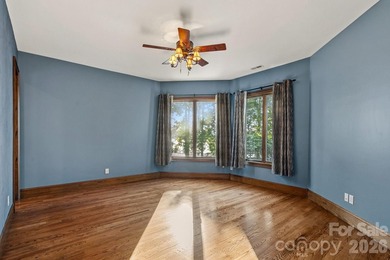 Where luxury meets the water's edge! This exquisite waterfront - photo 19