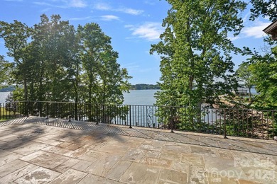Where luxury meets the water's edge! This exquisite waterfront - photo 25