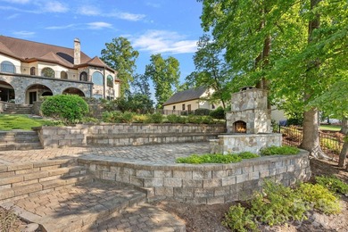 Where luxury meets the water's edge! This exquisite waterfront - photo 27