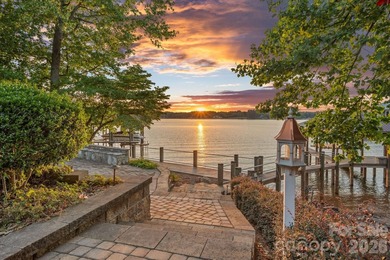 Where luxury meets the water's edge! This exquisite waterfront - photo 31