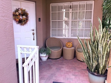 Welcome to Nautica Lakes, Royal Palm Beach's hidden gem of style - photo 2