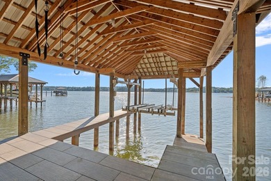 Where luxury meets the water's edge! This exquisite waterfront - photo 33