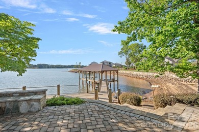 Where luxury meets the water's edge! This exquisite waterfront - photo 35