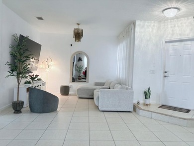 Welcome to Nautica Lakes, Royal Palm Beach's hidden gem of style - photo 6