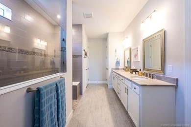 Move-in ready and loaded with upgrades, this Stellar model - photo 38