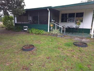 Violet Lake Home For Sale in Interlachen Florida